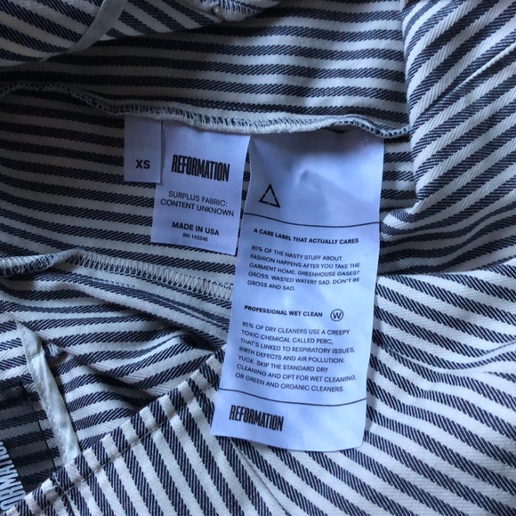 Reformation Size XS button you mini skirt - Picture 5 of 6